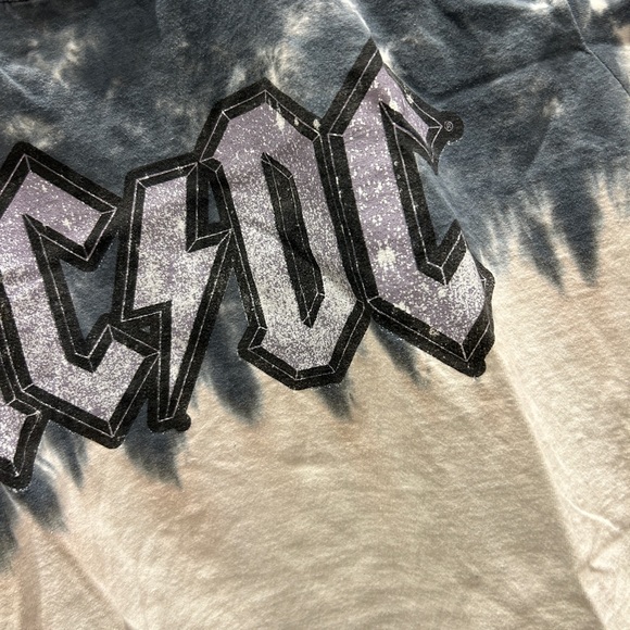AC/DC Gray and White Graphic Tee - Picture 4 of 5